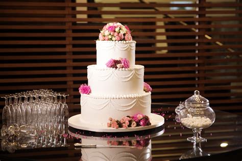 wedding cake malta.